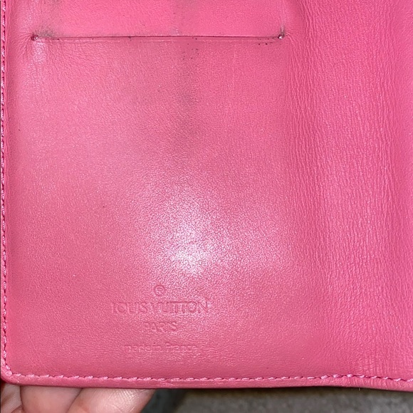 Authentic Louis Vuitton wallet - Picture 4 of 7